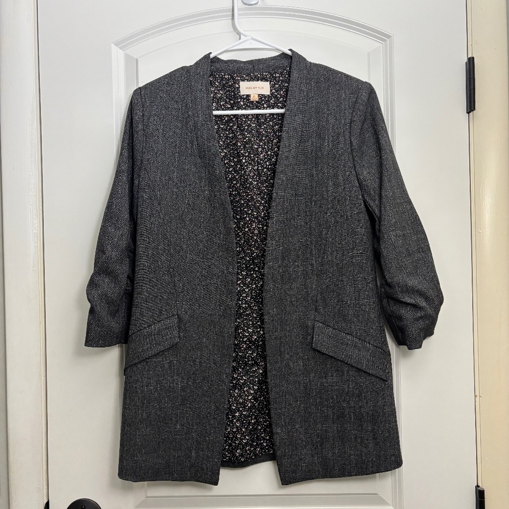 *NWOT* Gray Blazer / Women's Small